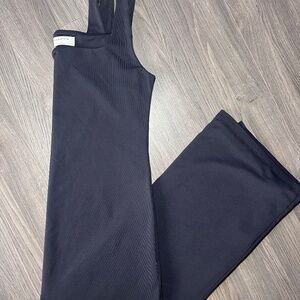 aritzia babaton contour midi dress black